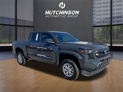 New 2025 Toyota Tacoma SR5