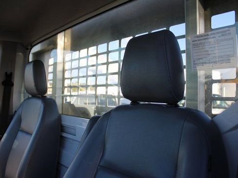 Used 2018 Ford Transit 250 Base image 14