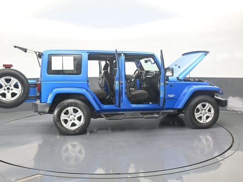 Used 2015 Jeep Wrangler Unlimited Sahara w/ Dual Top Group image 64