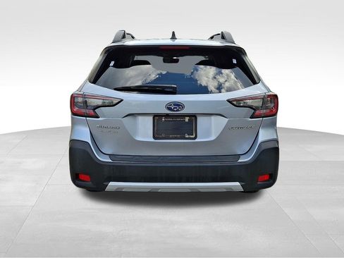 Used 2024 Subaru Outback Limited AWD/4WD image 5