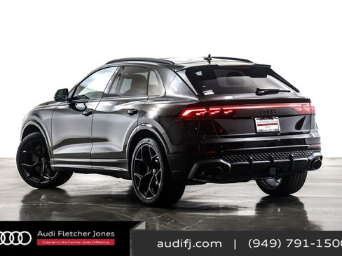 New 2026 Audi RS Q8 performance image 12
