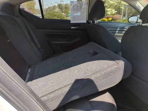 Used 2019 Nissan Altima 2.5 S image 38