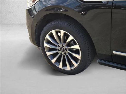 Used 2020 Lincoln Navigator L Reserve image 19