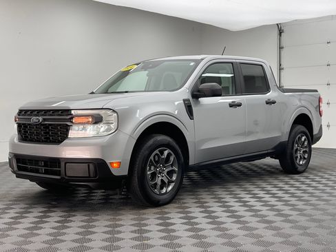Used 2024 Ford Maverick XLT FWD image 2