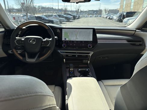 Used 2025 Lexus RX 350 AWD w/ Convenience Package image 29