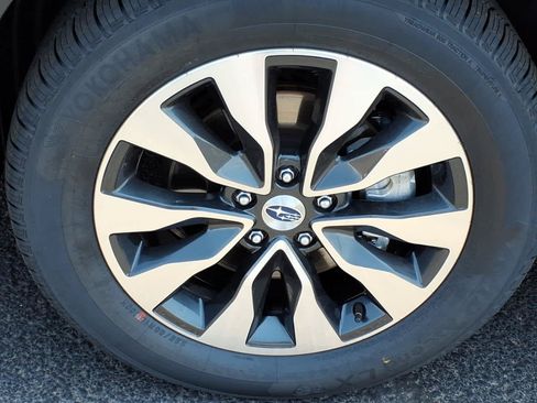 Certified 2023 Subaru Outback Limited AWD/4WD image 12