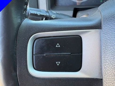 Used 2011 RAM 1500 Laramie AWD/4WD image 16