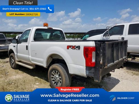 Used 2005 Ford F350 4x4 Regular Cab Super Duty image 3
