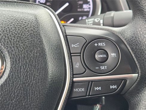 Used 2024 Toyota Camry LE image 33