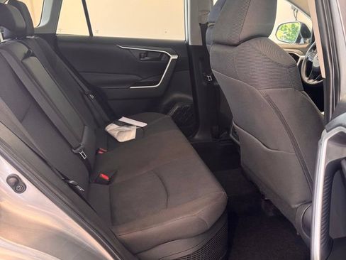 Used 2025 Toyota RAV4 LE AWD/4WD image 15
