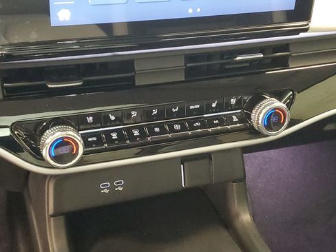 Certified 2025 Honda Prologue Elite image 33