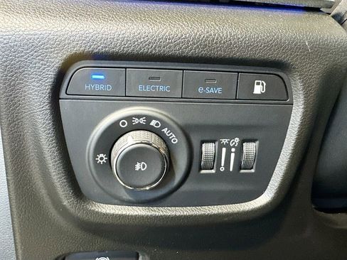 Used 2023 Jeep Grand Cherokee Summit w/ Advanced Protech Group IV AWD/4WD image 20