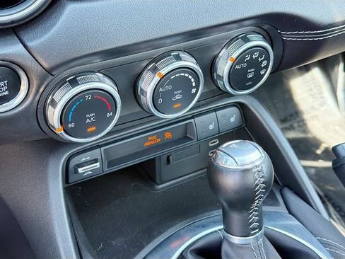 Used 2025 MAZDA MX-5 Miata RF Grand Touring RWD image 28