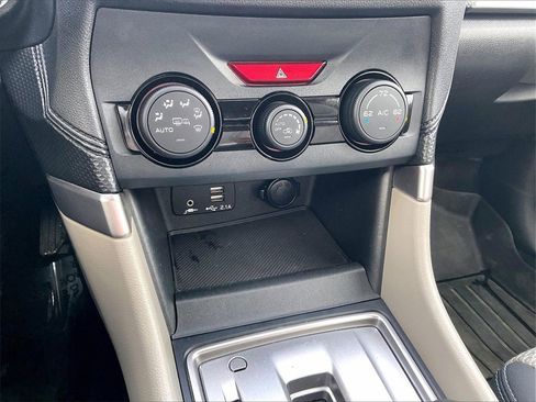 Used 2021 Subaru Forester Premium image 25