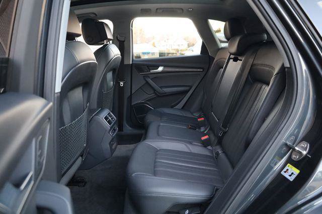 Used 2018 Audi Q5 2.0T Premium Plus w/ Premium Plus Package AWD/4WD image 23