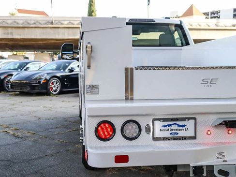 New 2026 Ford F350 XL w/ XL Chrome Package RWD image 8