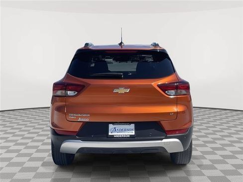 Used 2022 Chevrolet TrailBlazer LT w/ Convenience Package AWD/4WD image 5