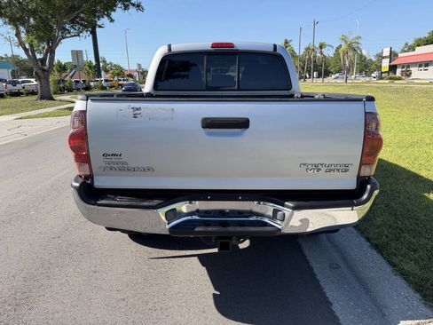 Used 2006 Toyota Tacoma PreRunner RWD image 4