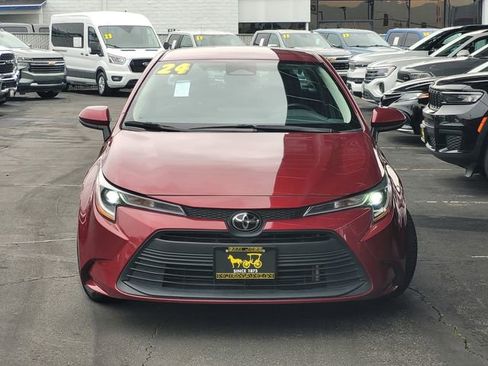 Used 2024 Toyota Corolla LE image 2
