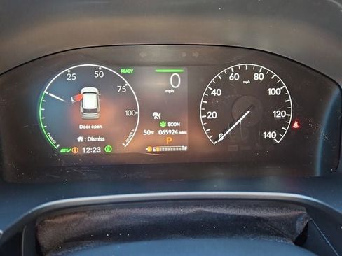 Used 2025 Honda CR-V Sport Touring image 24