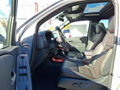 New 2026 Nissan Frontier PRO-4X w/ Pro Premium Package image 9