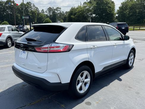 Used 2024 Ford Edge SE w/ Cargo Accessory Package AWD/4WD image 4