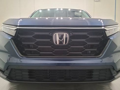 Used 2024 Honda CR-V EX image 3
