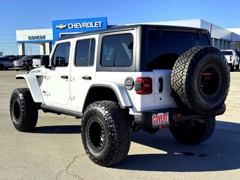 Used 2018 Jeep Wrangler Unlimited Rubicon image 12