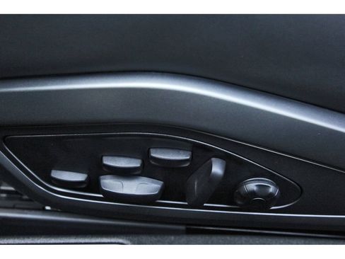 Used 2025 Porsche 911 Carrera GTS RWD image 17