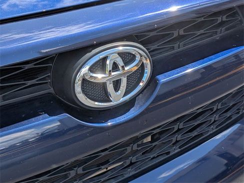 Used 2019 Toyota 4Runner 4WD image 5