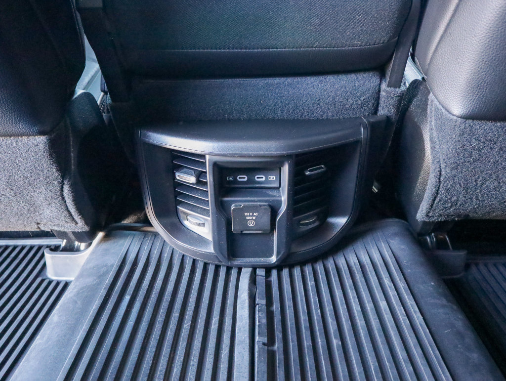 Used 2026 RAM 2500 Laramie AWD/4WD image 32