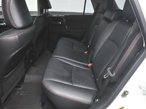 Used 2021 Toyota 4Runner Venture w/ Moonroof Package AWD/4WD image 31