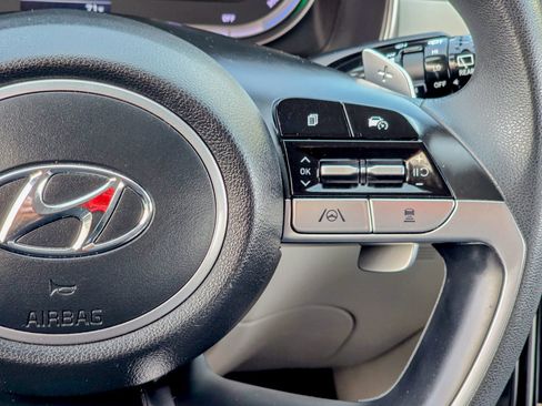 Used 2022 Hyundai Tucson Blue AWD/4WD image 32