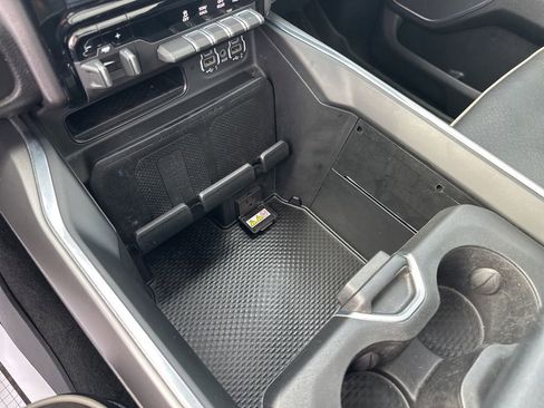 Used 2023 RAM 1500 Laramie image 35