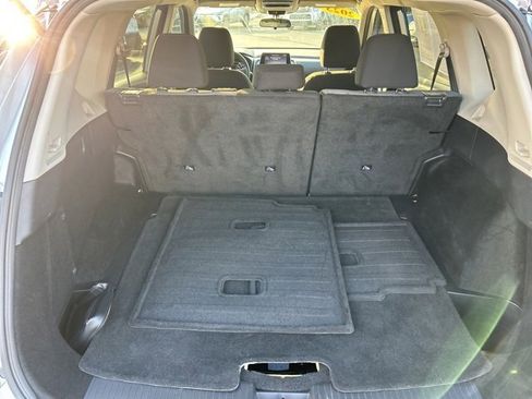 Used 2023 Nissan Rogue SV image 8