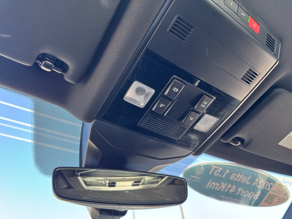 Certified 2024 Volkswagen Jetta Sport FWD image 24