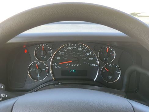 New 2026 Chevrolet Express 2500 w/ Driver Convenience Package RWD image 8