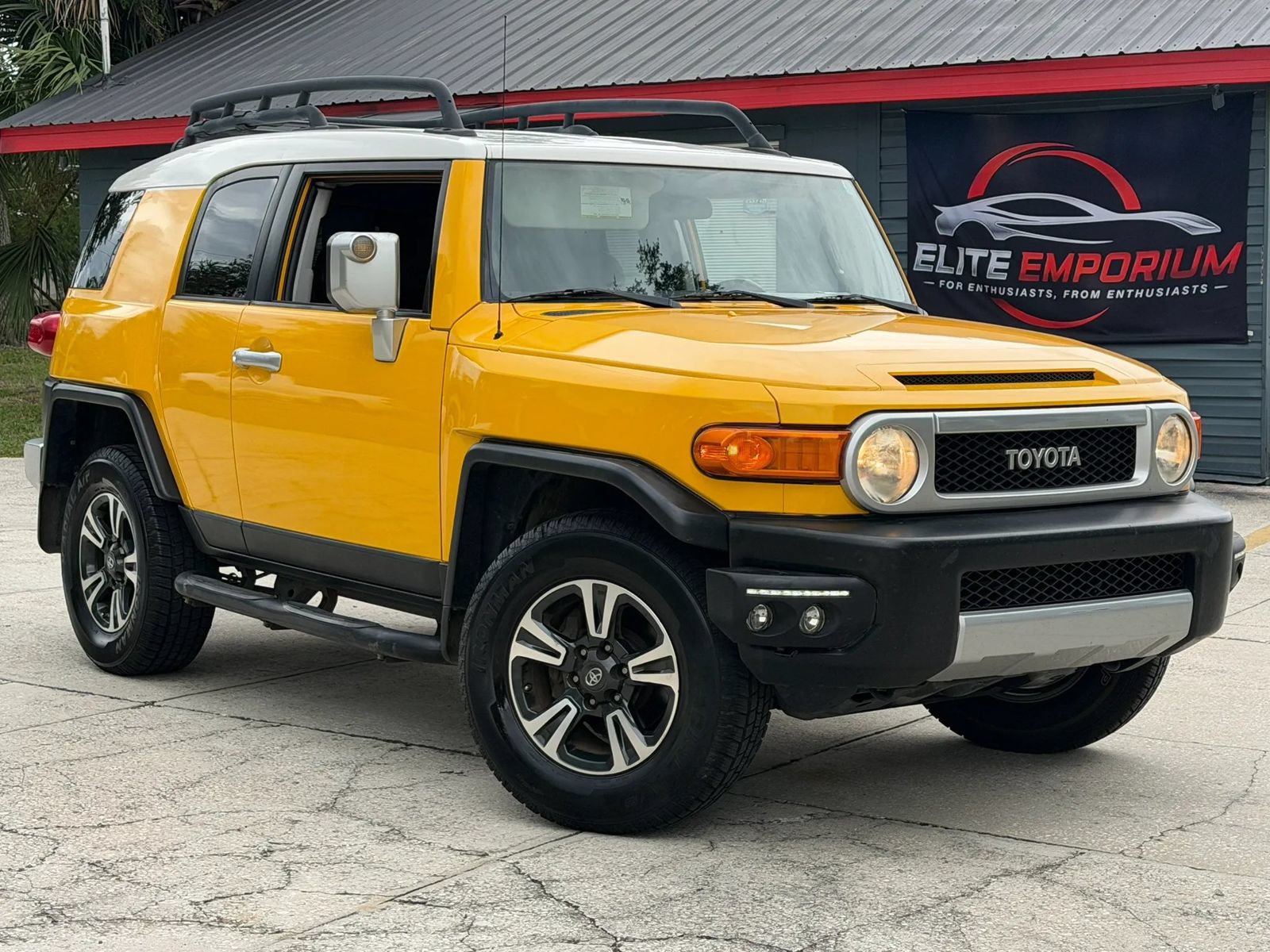 Used 2008 Toyota FJ Cruiser 4WD image 1