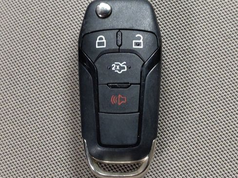 Used 2021 Ford Explorer 2WD image 32