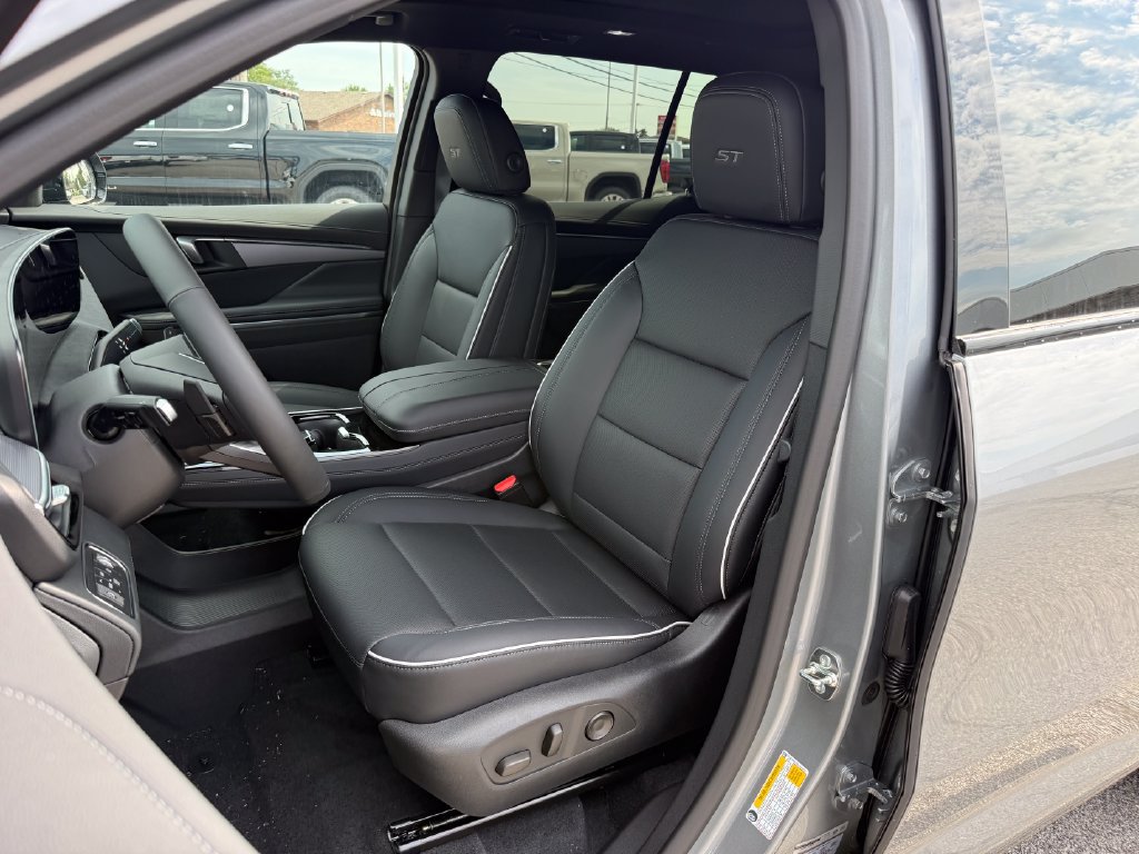 New 2027 Buick Enclave Sport Touring w/ Power Package AWD/4WD image 15