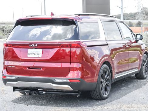 Used 2023 Kia Carnival SX image 15
