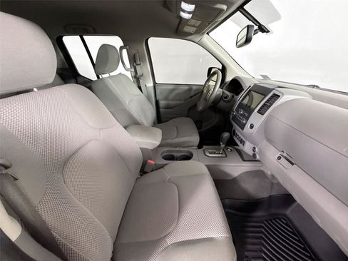 Used 2020 Nissan Frontier SV w/ Midnight Edition Floor Mats RWD image 33