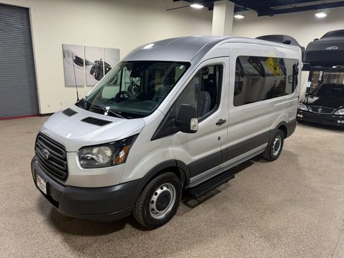 Used 2015 Ford Transit 150 XL RWD image 3