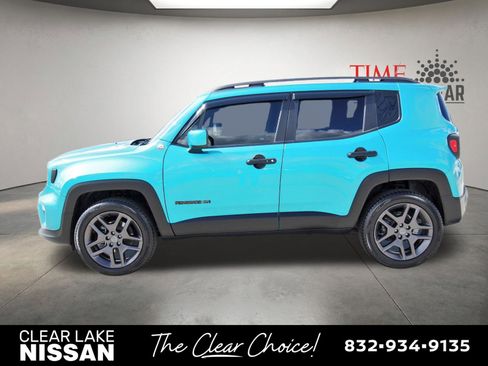 Used 2021 Jeep Renegade Latitude w/ Sun & Sound Group image 4
