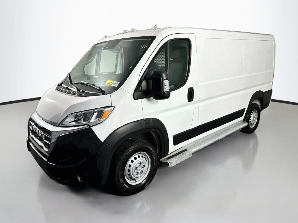 Used 2025 RAM ProMaster 2500 w/ U-Haul Equipment Group FWD image 3