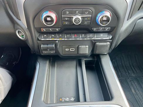 Used 2020 GMC Sierra 1500 SLT w/ SLT Premium Plus Package image 32