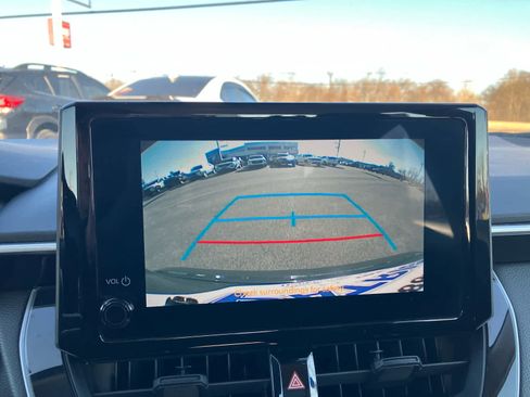 Used 2023 Toyota Corolla LE image 19