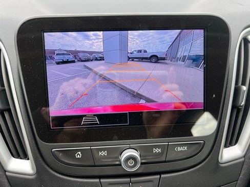 Used 2024 Chevrolet Malibu LT image 10