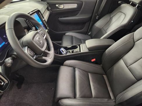 Certified 2026 Volvo XC40 B5 Plus AWD/4WD image 14