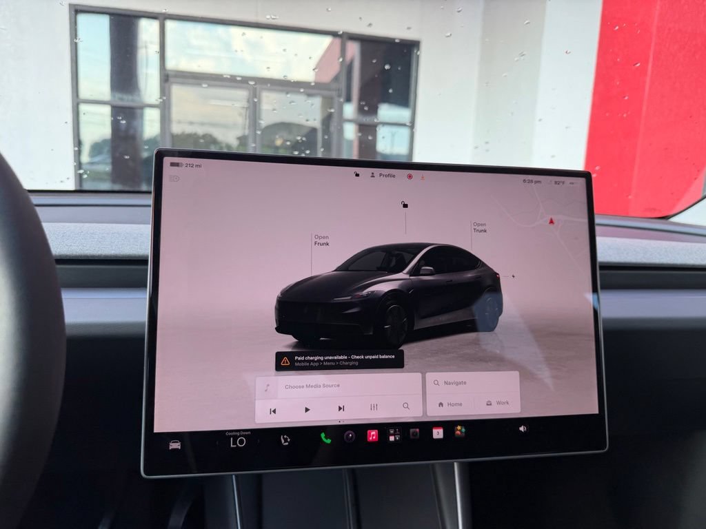 Used 2026 Tesla Model Y AWD image 18
